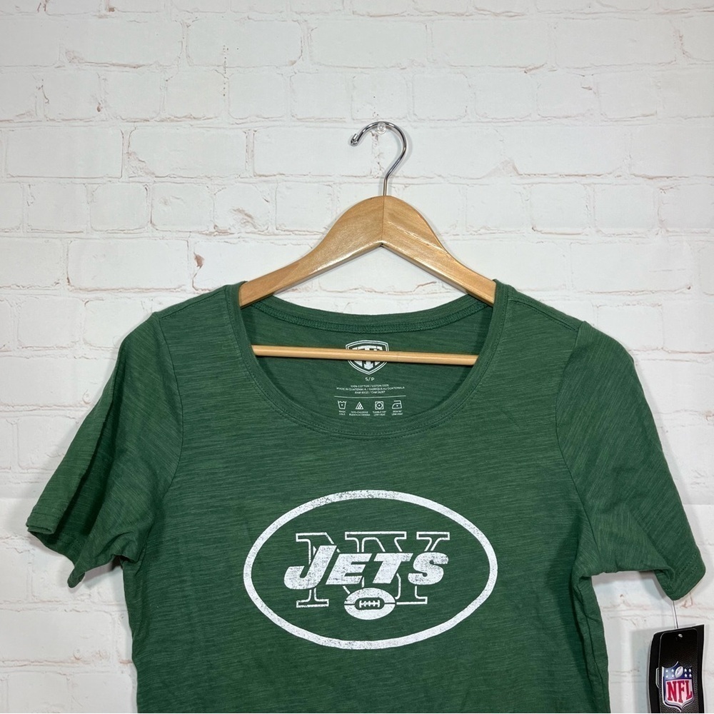 New York Jets NFL T Shirt Womens Small Green Logo Short Sleeve Football NWT - Picture 2 of 8